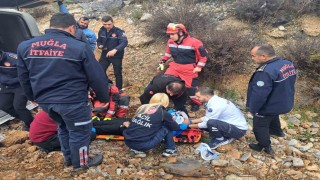 Muğlada yolcu minibüsü devrildi: 13 yaralı