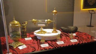 Mukaddes emanetler sergisi yoğun ilgi gördü