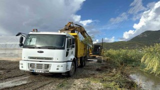 MUSKİ, Fethiye e Seydikemerde 77 km dere temizliği yaptı