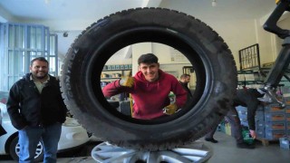 Muşta lastikçilerde kış lastiği yoğunluğu başladı