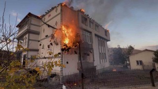 Müstakil evde çıkan yangın paniğe neden oldu