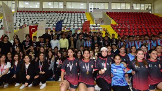 Gençler Hentbol Müsabakaları Sona Erdi!