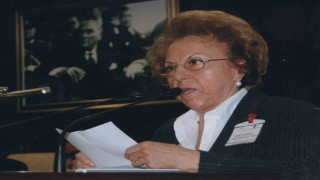 Ömrünü eğitim ve kadınlara adamış Cumhuriyet Çınarı Nüket Ersoy vefat etti