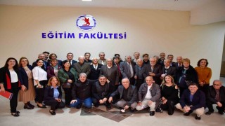OMÜ Eğitim Fakültesi, Öğretmenler Gününü emekli hocalarıyla kutladı