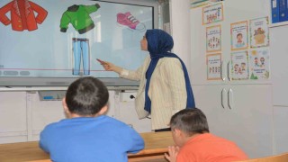 Orduda 27 yıllık öğretmen, yetiştirdiği eski öğrencisiyle omuz omuza görev yapıyor