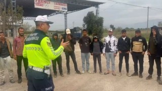 Osmaniye’de 15 Kişilik Minibüsten 30 Yolcu Çıktı