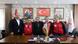 Özel Sporcular Down Sendromlu Basketbol Milli Takımı Bilecikte