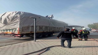 Pamuk yüklü tırda çıkan yangın büyümeden söndürüldü