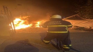 Park halindeki otomobil alevlere teslim oldu