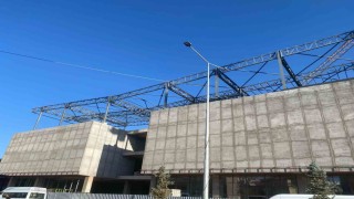 Patnosta Alışveriş merkezi inşaatında sona gelindi