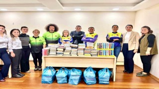 Pedalla Kitap Götürüyoruz kampanyasına destek