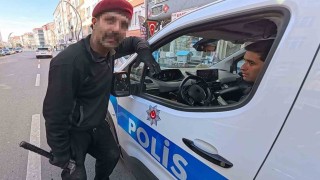 Polis uyarıya geldi, ahtım var, benzin döküp yakacağım dedi