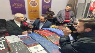 Prof. Dr. Hakan Kadıoğlu, Kitapseverlerle Erzurumda buluştu