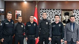 Rahatsızlanan kadını yalnız bırakmayan polis memurlarına teşekkür