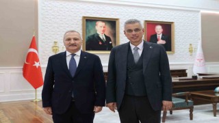Sağlık Bakanı Memişoğlu, MHP Genel Başkan Yardımcısı Yurdakulu kabul etti