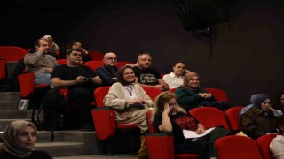 Sakarya Büyükşehir Akademide Felsefe Atölyesi yoğun katılımla başladı