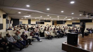 Sakarya Büyükşehir Akademide Kelam Atölyesi yoğun katılımla başladı