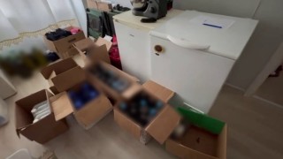 Sakaryada kaçak içki operasyonu: Bidon bidon sahte alkol ele geçirildi