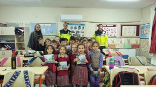 Salavatlı İlkokulu öğrencilerine jandarmadan trafik eğitimi