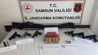 Samsunda jandarmadan silah ve uyuşturucu operasyonu
