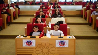 Sancaktepede Dünya Çocuk Hakları Gününde Çocuk Meclisi ilk oturumunu gerçekleştirdi