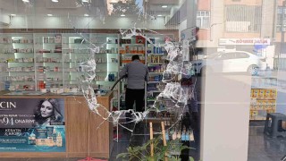 Şanlıurfada eczaneye silahlı saldırı