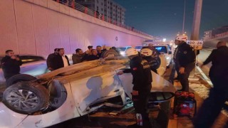 Şanlıurfada otomobil devrildi: 3 yaralı