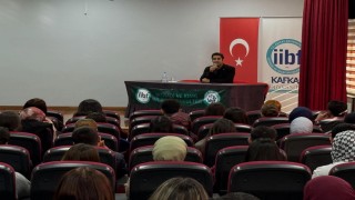 Sarıkamış Kaymakamı Aslantatar, öğrencilerle buluştu