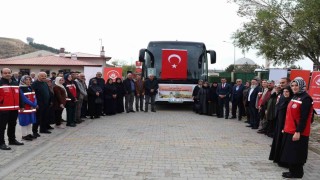 Şehit yakınları Kahramanların İzinde Anadolu yolculuğuna uğurlandı