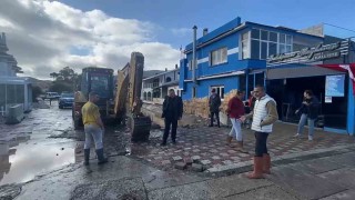 Sel mağduru esnaftan İzmir Büyükşehire tepki