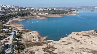 Seyhan Baraj Gölü’nde Su Seviyesi Dip Seviyeye İndi