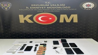 Sınava düzenekle girmeye çalışan 5 şahıs yakalandı