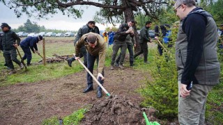 Sındırgıda Milli Ağaçlandırma Gününde fidanlar toprakla buluştu