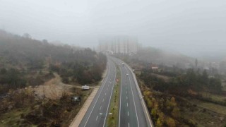 Sis etkili oldu, görüş mesafesi 50 metreye kadar düştü