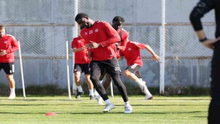Sivasspor, duran top çalıştı