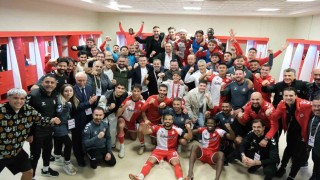 Sivasspordan galibiyet pozu