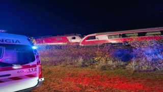 Slovakyada meydana gelen tren kazasının bilançosu netleşmeye başladı: En az 18 yaralı