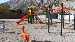 Söke Belediyesinden Sazlı Mahallesine yeni Çocuk Oyun ve Dinlenme Alanı