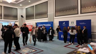 SUBÜ aday öğrencilerle tanıtım fuarında buluştu