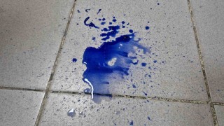 Sultangazide pamuk şeker aldı, gıda boyası çıktı: 5 yaşındaki çocuk ağzı köpürerek hastalandı