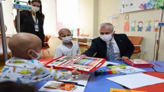 Tahmazoğlundan lösemili çocuklara moral