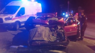 Tavşanlıda otomobil ile kamyon çarpıştı: 1 yaralı