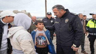 Tekirdağ Emniyeti, mahalle mahalle vatandaşlarla buluşmaya devam ediyor