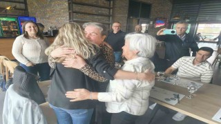 Tekirdağda 33 yıl sonra ilkokul öğretmenleriyle buluştular: Duygu dolu anlar yaşandı