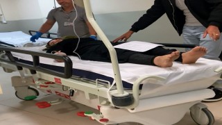 Telefonunu şarj takarken, akıma kapıldı