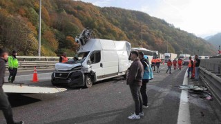 TEMin Bolu geçişinde zincirleme kaza: 1 yaralı
