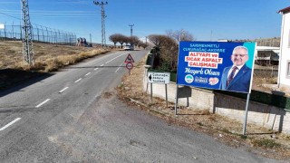 Tomarzada 3 mahallenin ana yollarının sıcak asfaltı tamamlandı