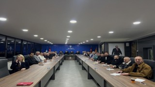 Toplantı, şehit İlhan Ongan için okunan Fatiha ile başladı