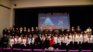 Trabzonda 24 Kasım Öğretmenler Günü kutlamaları