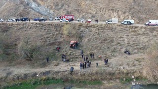 Traktör uçuruma devrildi: 1 ölü